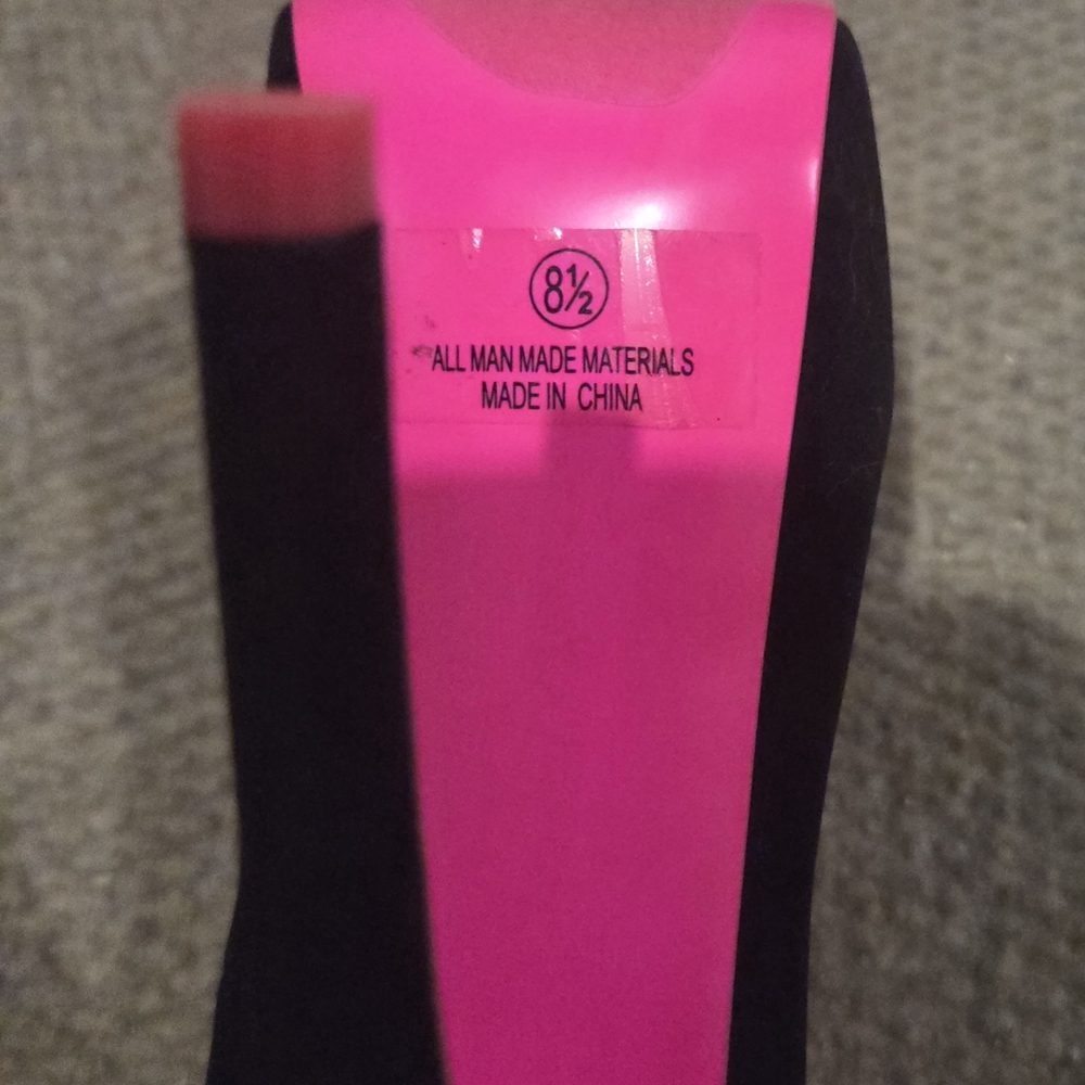 Posh Black and Pink High Heels - Picture 6 of 8